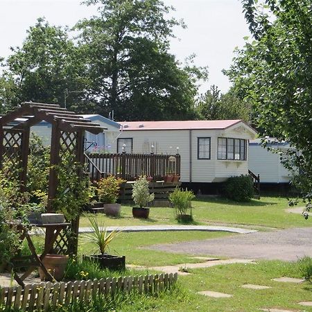 Spindlewood Country Holiday Park - Caravan Park ヘイスティングス エクステリア 写真